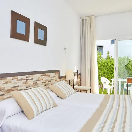 Hotel Fergus Conil Park 4*