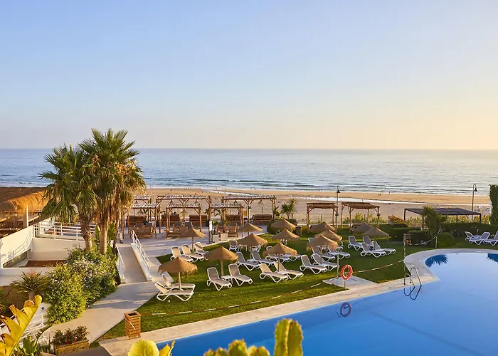 Fergus Conil Park Hotel 4*